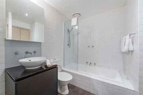 BreakFree on Collins image 25