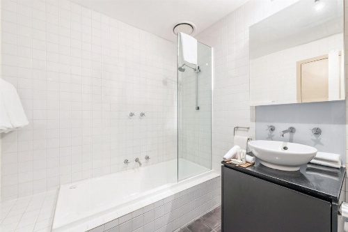 BreakFree on Collins image 29